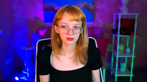 mollyjiggles online show from October 2025 08:22:01 AM