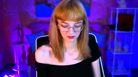 mollyjiggles online show from October 2025 02:14:02 PM