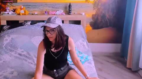  KIRA  online show from June 2026 03:42:02 AM