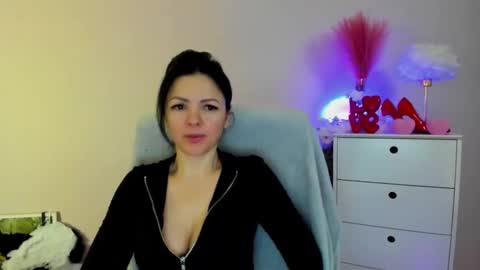 Molly online show from March 2026 07:47:02 AM