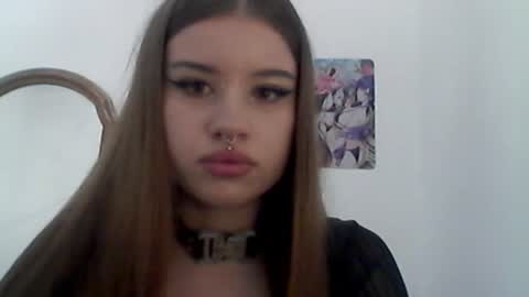 Molly online show from July 2026 09:42:02 PM