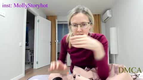 AngelMomm online show from April 2026 04:43:02 PM