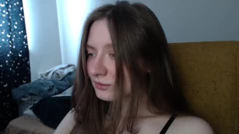 mollytucker online show from March 2025 09:21:01 AM