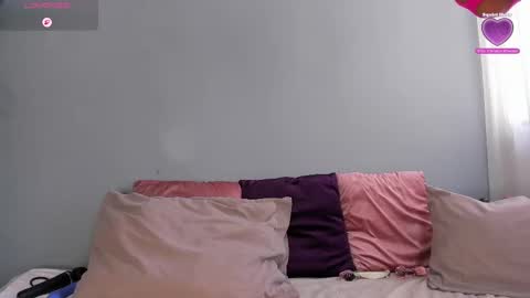 Molly online show from October 2025 05:22:02 PM