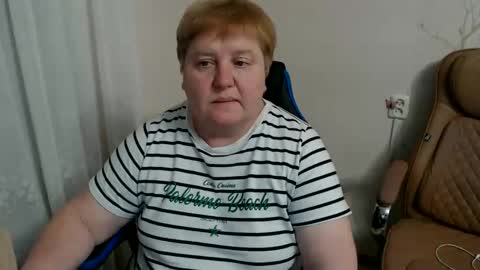Snapshot of mommy99x chatting on June 2026 08:53:01 PM Mommy99X online show from June 2026 08:53:01 PM