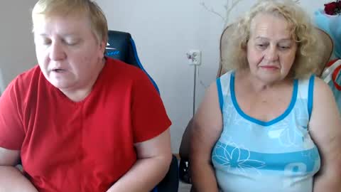 Snapshot of mommy99x chatting on July 2026 07:22:02 AM Mommy99X online show from July 2026 07:22:02 AM