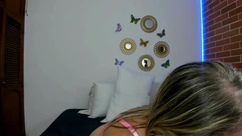 Maja online show from December 2024 11:43:02 PM