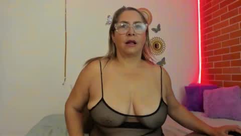 Maja online show from December 2024 04:34:02 AM