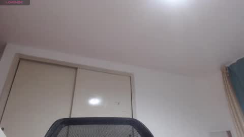 Daphne  online show from October 2025 10:48:02 AM