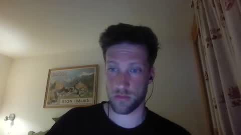 Snapshot of moms_little_monster chatting on December 2024 09:16:01 PM moms_little_monster online show from December 2024 09:16:01 PM