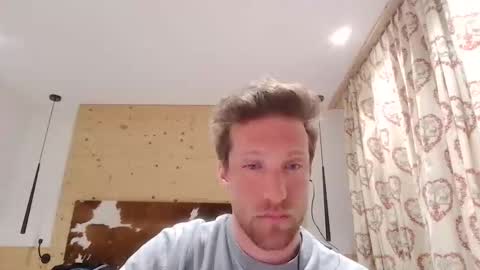 Snapshot of moms_little_monster chatting on November 2025 09:37:01 PM moms_little_monster online show from November 2025 09:37:01 PM