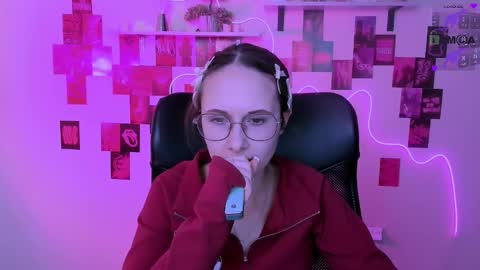 Mona  online show from March 2026 09:43:01 PM