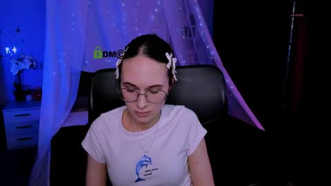 Snapshot of mona_cloud chatting on May 2026 07:30:01 PM Mona online show from May 2026 07:30:01 PM