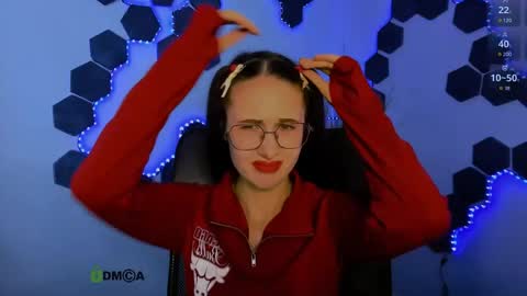 Snapshot of mona_cloud chatting on May 2026 08:27:01 PM Mona online show from May 2026 08:27:01 PM