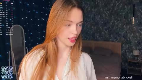 Mona online show from November 2025 07:40:03 PM