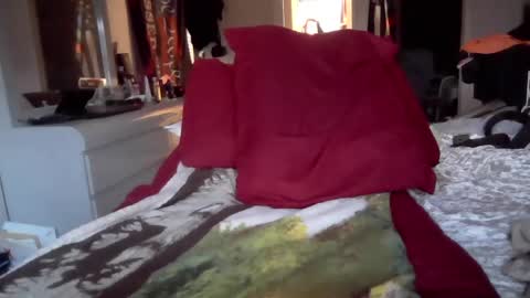 Mondi82 online show from December 2024 10:26:01 PM