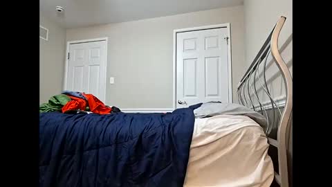 Snapshot of moneyboysaveg584 chatting on April 2026 01:33:01 AM moneyboysaveg584 online show from April 2026 01:33:01 AM