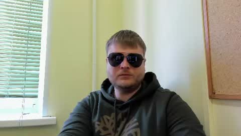 Snapshot of moneycumshot chatting on June 2026 08:51:01 AM Alex online show from June 2026 08:51:01 AM