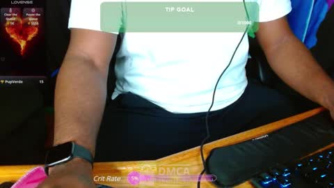 Snapshot of moneyshotxxx90 chatting on December 2024 06:37:01 AM MoneyshotXXX online show from December 2024 06:37:01 AM