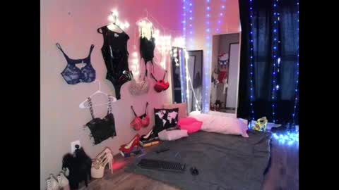 Snapshot of monica_lily chatting on June 2026 01:56:02 PM Monica online show from June 2026 01:56:02 PM