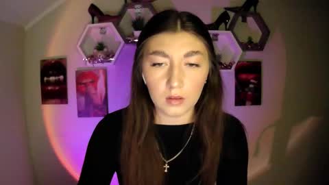 Snapshot of monica_sweets chatting on September 2025 07:52:02 AM sweet girl and shine body online show from September 2025 07:52:02 AM