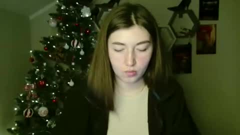 Snapshot of monica_sweets chatting on November 2025 11:14:01 AM sweet girl and shine body online show from November 2025 11:14:01 AM