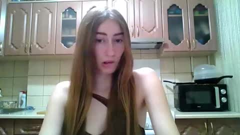 Snapshot of monica_tamayo chatting on May 2026 08:15:01 PM Monica online show from May 2026 08:15:01 PM
