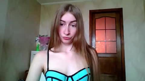 Snapshot of monica_tamayo chatting on May 2026 11:51:02 AM Monica online show from May 2026 11:51:02 AM