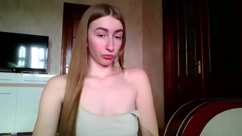 Snapshot of monica_tamayo chatting on May 2026 12:13:02 PM Monica online show from May 2026 12:13:02 PM