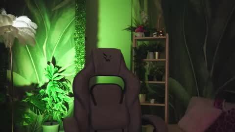monica online show from May 2026 11:33:02 PM