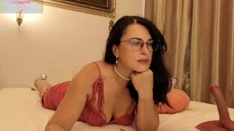 Snapshot of monicaluxxx chatting on July 2026 01:25:01 PM monicaluxxx online show from July 2026 01:25:01 PM