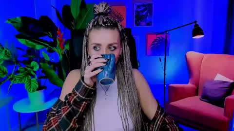 monicariley online show from May 2026 10:01:02 AM