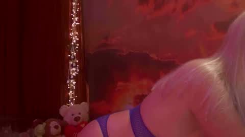 Monika    online show from December 2025 02:50:01 AM