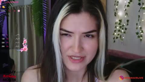 Monika online show from September 2025 12:32:02 AM