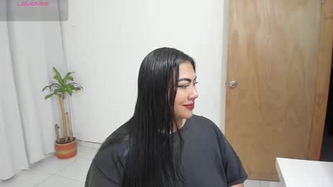 monikk__harrison online show from November 2025 10:59:01 AM