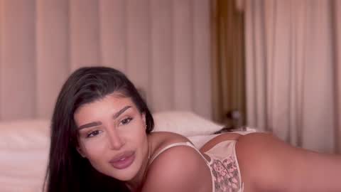 Alessia online show from October 2025 02:03:01 PM