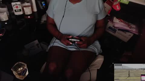 Snapshot of moniquemiles chatting on June 2026 07:44:01 AM Monique Miles online show from June 2026 07:44:01 AM