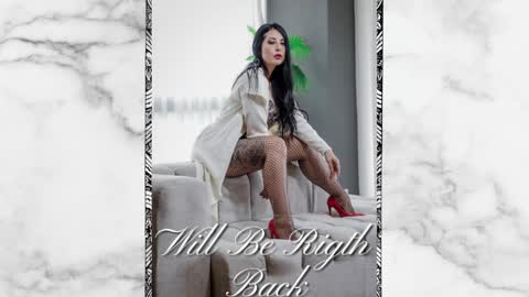 Snapshot of moniquemilff chatting on February 2025 07:52:02 PM Monique online show from February 2025 07:52:02 PM