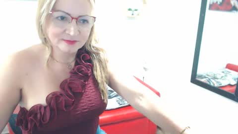 monserrat_diva online show from November 2025 06:52:02 PM