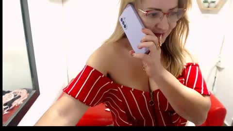 monserrat_diva online show from May 2026 01:02:04 AM