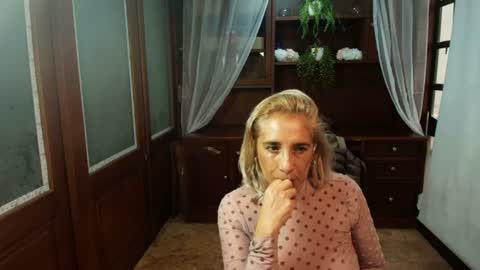 Snapshot of monserratgray chatting on July 2026 12:25:02 PM MONSERRAT online show from July 2026 12:25:02 PM