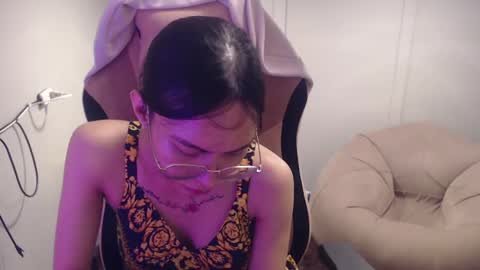 Snapshot of monstercockselfsuck chatting on February 2025 11:32:02 AM ELYSE A SIMPLE GIRL online show from February 2025 11:32:02 AM