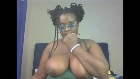 Snapshot of montel22 chatting on December 2024 03:30:01 AM montel22 online show from December 2024 03:30:01 AM