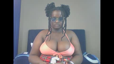 Snapshot of montel22 chatting on December 2024 07:05:01 AM montel22 online show from December 2024 07:05:01 AM