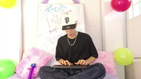 Snapshot of monyel_blake chatting on June 2026 11:59:01 AM online show from June 2026 11:59:01 AM