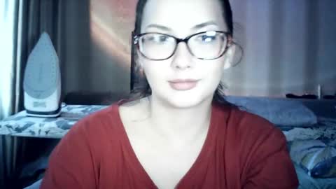 Snapshot of moodiemira chatting on June 2026 04:13:02 PM moodiemira online show from June 2026 04:13:02 PM