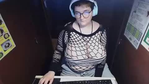 Moo Jay online show from December 2024 11:11:02 AM