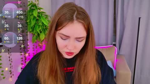 Moon  Bunny online show from October 2025 03:24:01 PM