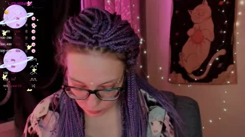 Roxy online show from October 2025 07:27:01 PM