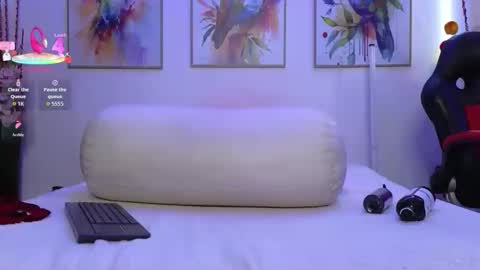 Moon online show from March 2026 02:02:02 PM